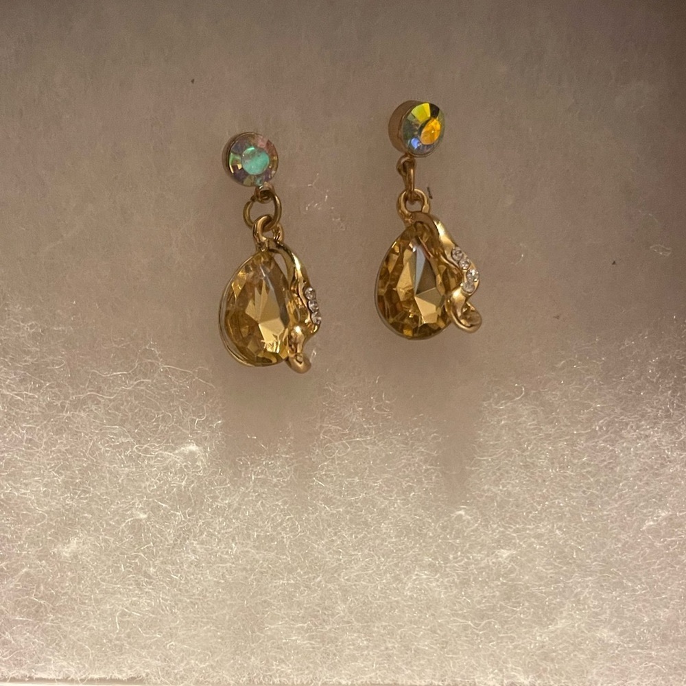 Vintage Aurora Borealis Crystal Gold Tone Dangle Drop Pierced Earrings Art Deco
